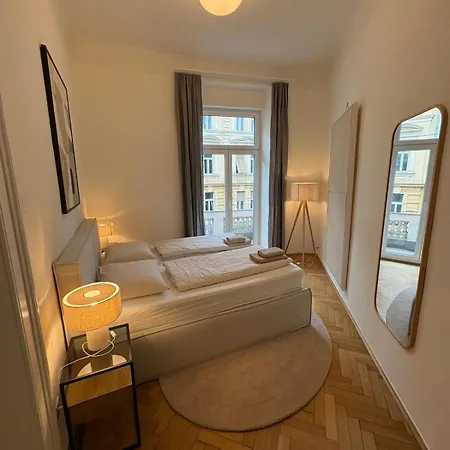 Premium Apartment In Altstadtnaehe Graz Exterior photo