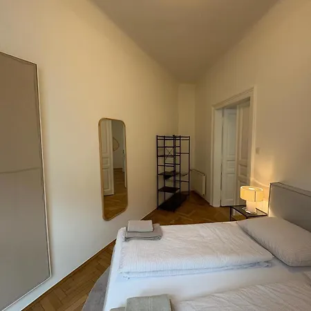 Premium Apartment In Altstadtnaehe Graz Exterior photo